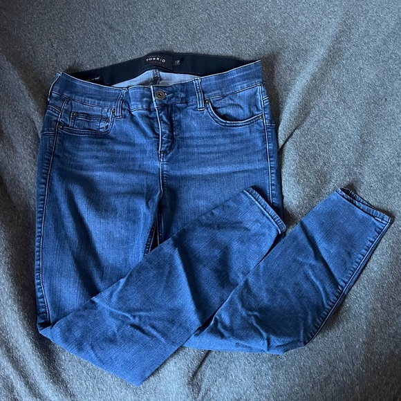 Torrid Skinny Jeans - Picture 1 of 2